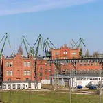 Doki Living - & Foodhall By Downtown Gdańsk